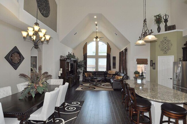 Foto del edificio - 12438 Tyler Springs Ln