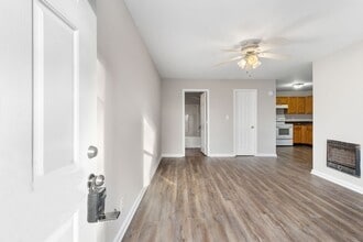 Building Photo - 40a Dortch St