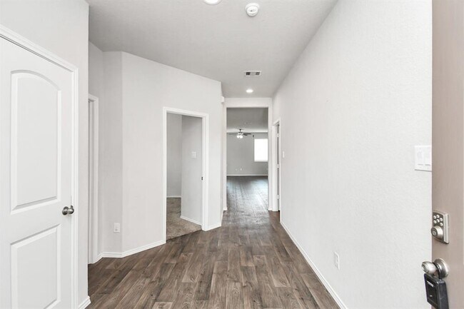 Foto del edificio - 21307 Montclair Valley Way