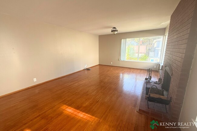 Foto del edificio - Bright and Spacious 3BD/3BA Home with Bonu...