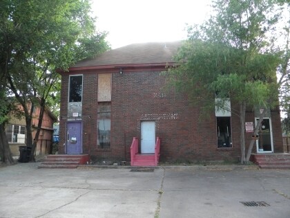 Primary Photo - 2411 Southmore Blvd
