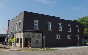 Building Photo - 458 N 9th St
