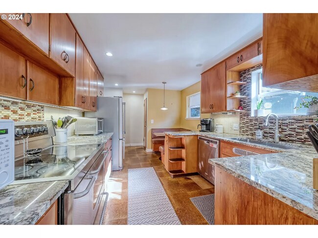 Foto del edificio - 1715 E 23rd Ave