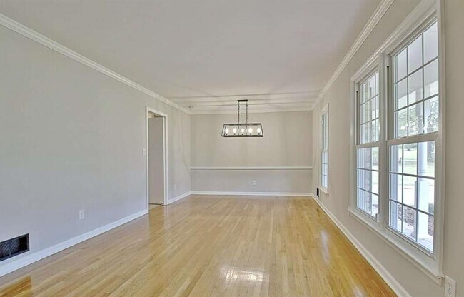 Building Photo - 4710 Navaho Cir