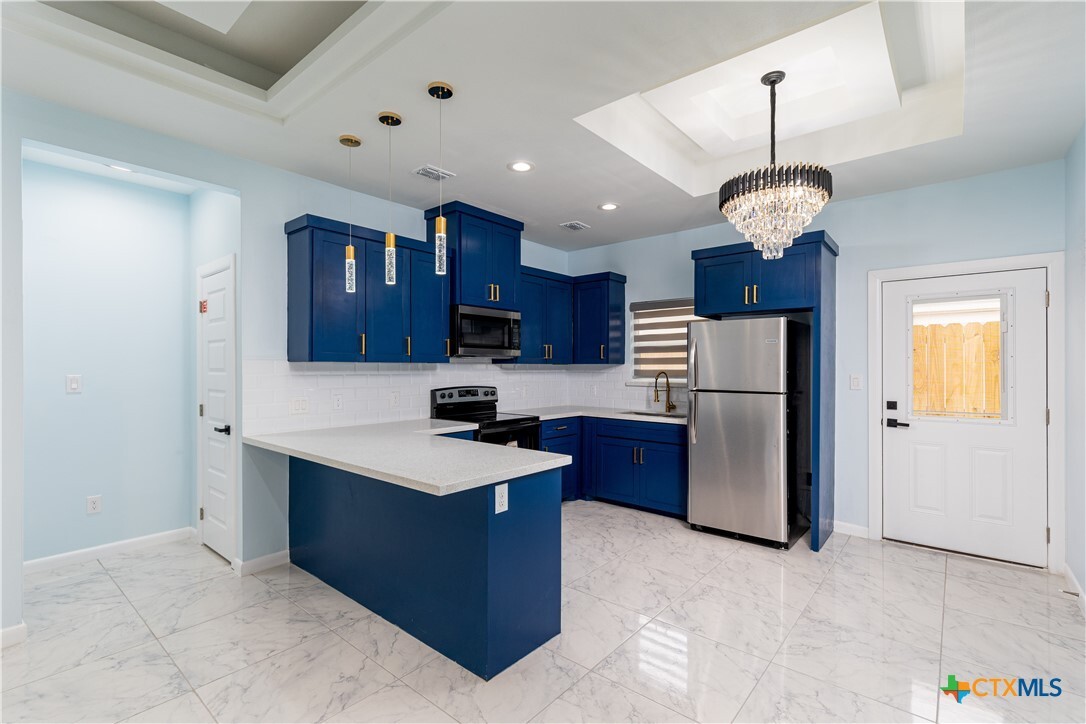 Foto principal - 1707 Angelina Dr