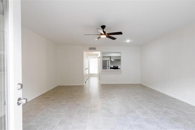 Building Photo - 8929 Gaylord Dr