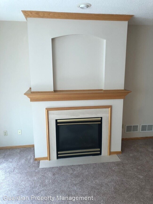 Building Photo - 2 br, 1.5 bath House - 1875 Bluestem Lane