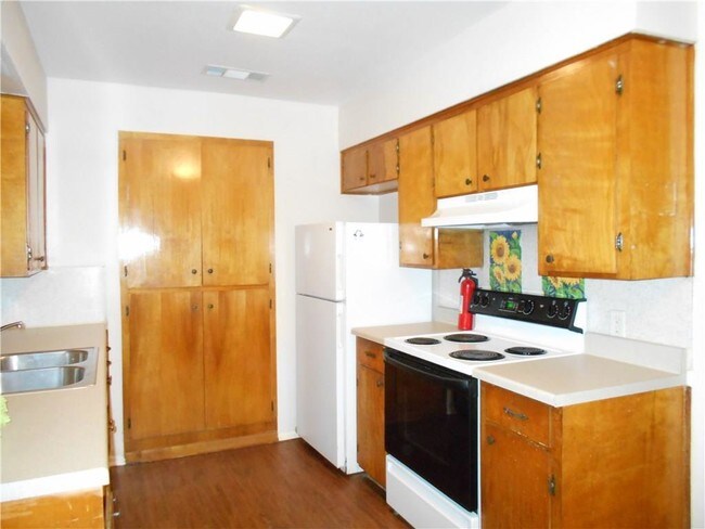 Foto del edificio - 3028 Sunnybrook Rd
