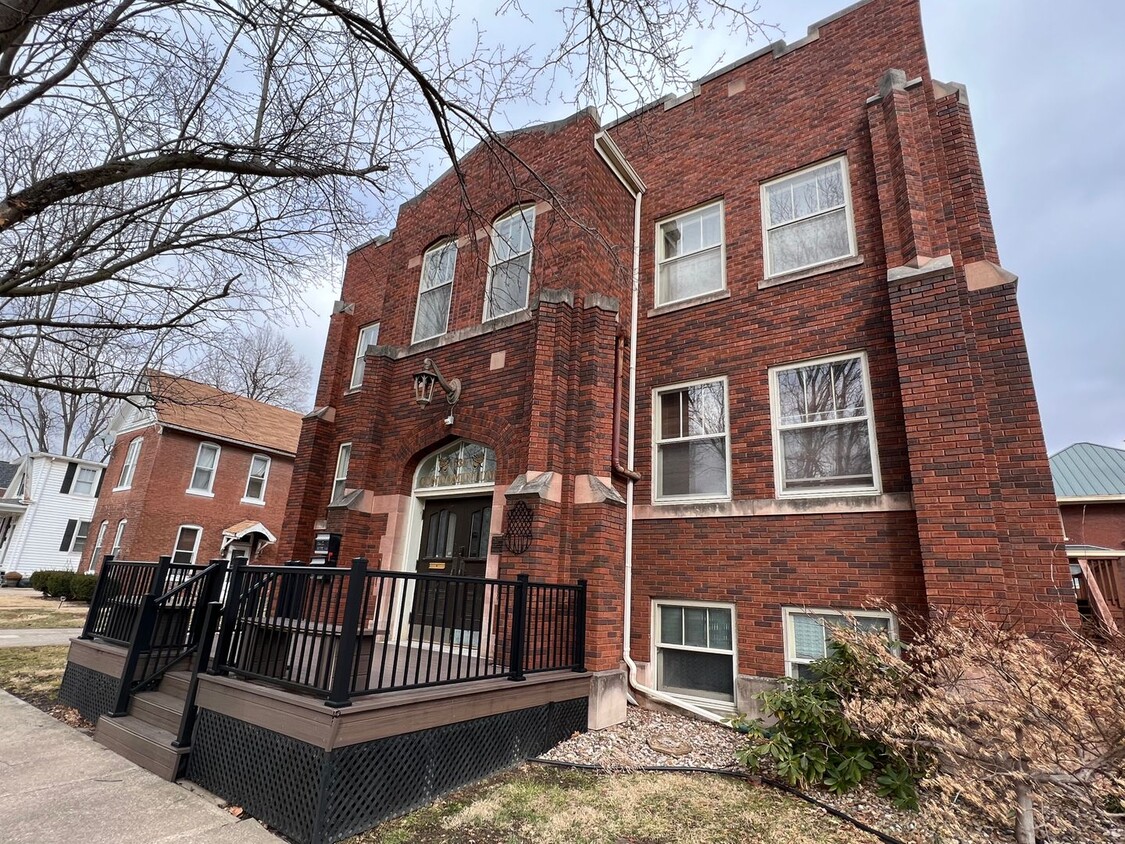Foto principal - 635 S 13th St.