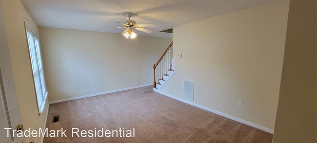 Foto del edificio - 3 br, 2.5 bath House - 105 CROSS HILL LANE