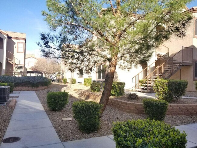 Foto del edificio - 9580 W Reno Ave