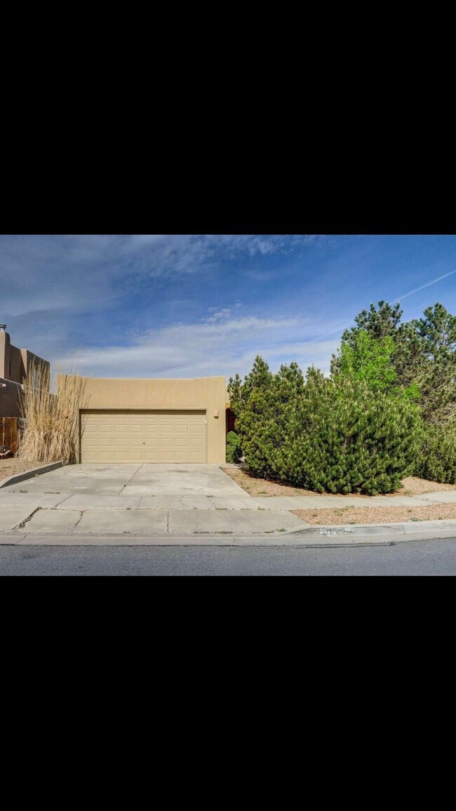 Building Photo - 2840 Pueblo Bonito