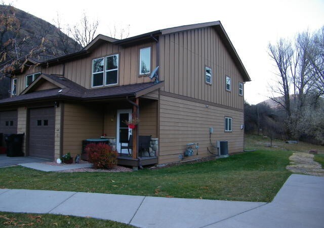 Foto principal - 143 White Horse Pl