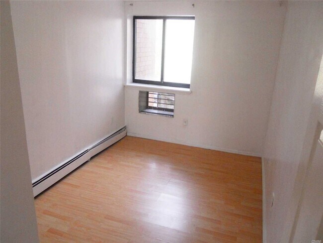 Foto del edificio - 144-68-144-38 38th Ave