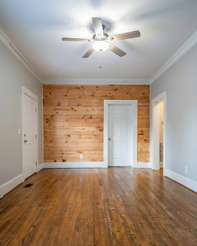 Building Photo - 402 Laurel St