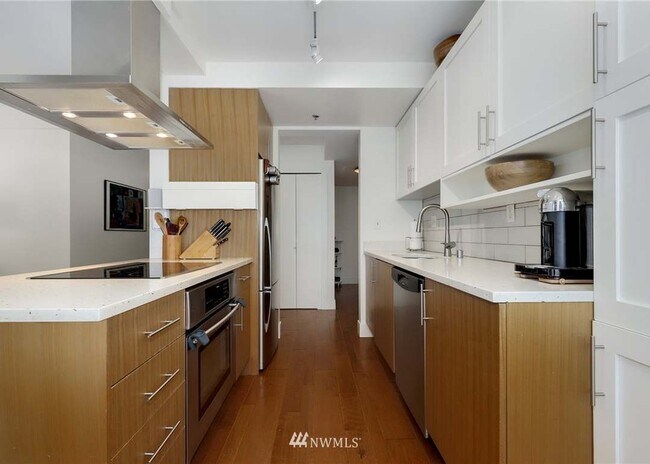 Foto del edificio - 500 5th Ave W