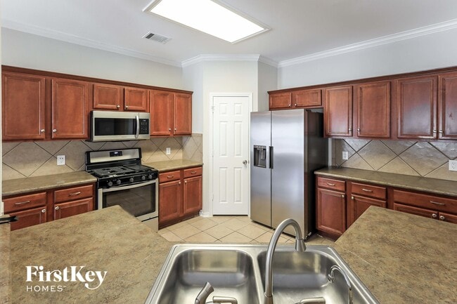 Foto del edificio - 315 Willow Grove Dr