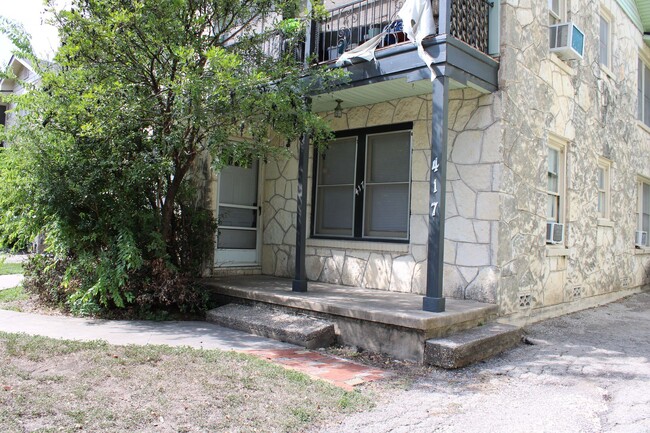 Building Photo - TERRELL HEIGHTS DUPLEX - ALAMO HEIGHTS I.S.D.