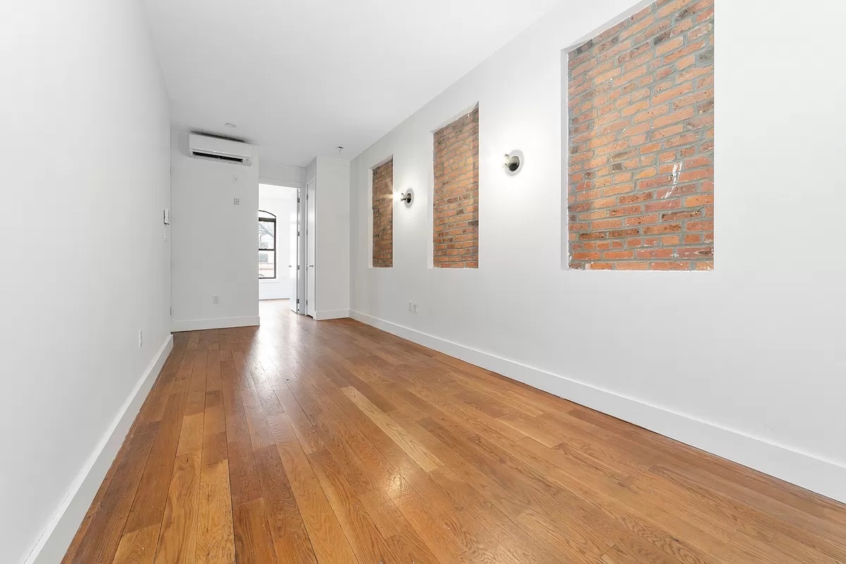 Foto principal - 858 Hancock St