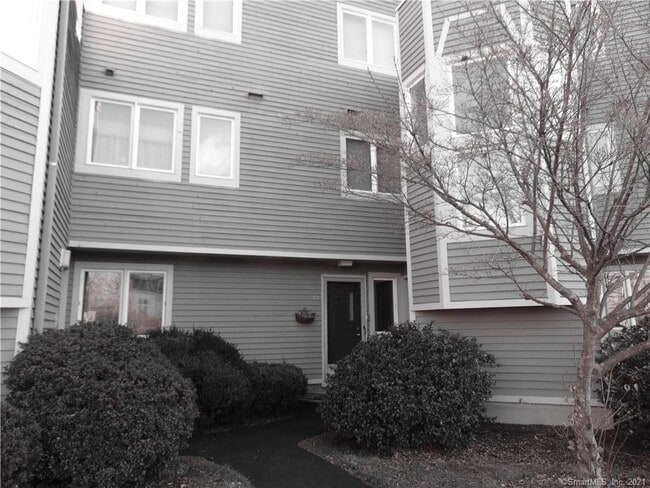 Building Photo - 1414 Whitney Ave