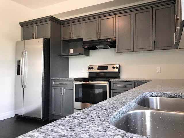 Building Photo - Executive 3 Bedroom Home for Rent in North London – Fox Hollow