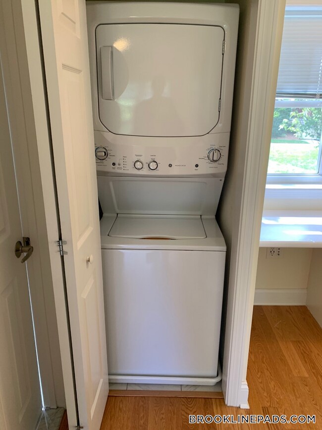 Foto del edificio - 210 Gerry Rd