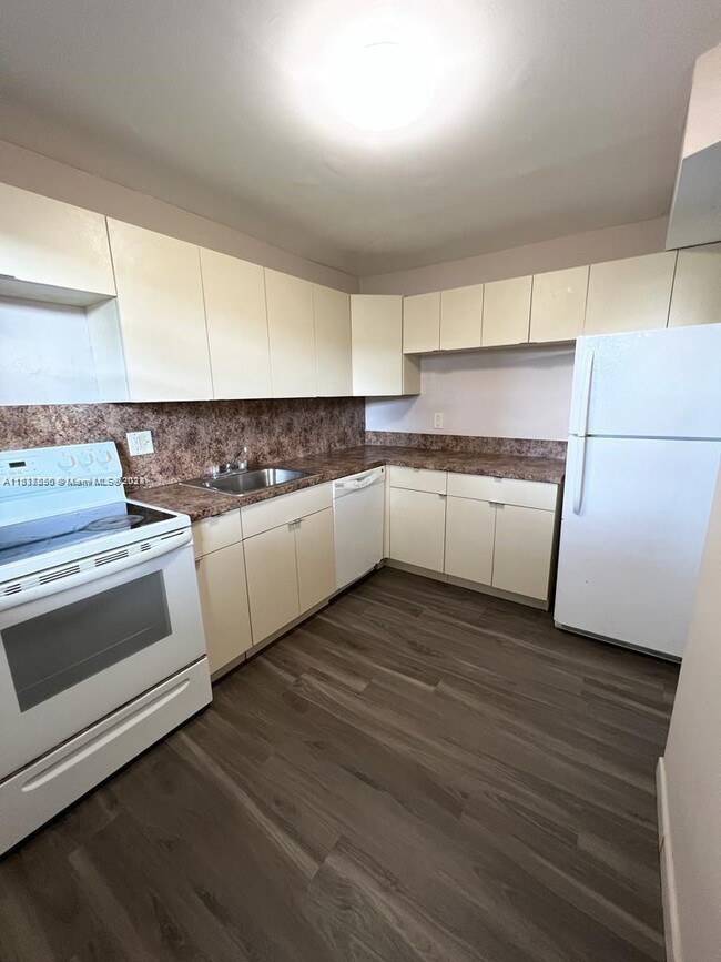 Foto del edificio - 2 bedroom in Miramar FL 33025