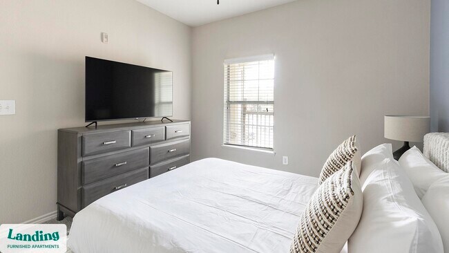 Foto del edificio - 6101 N Riverside Dr