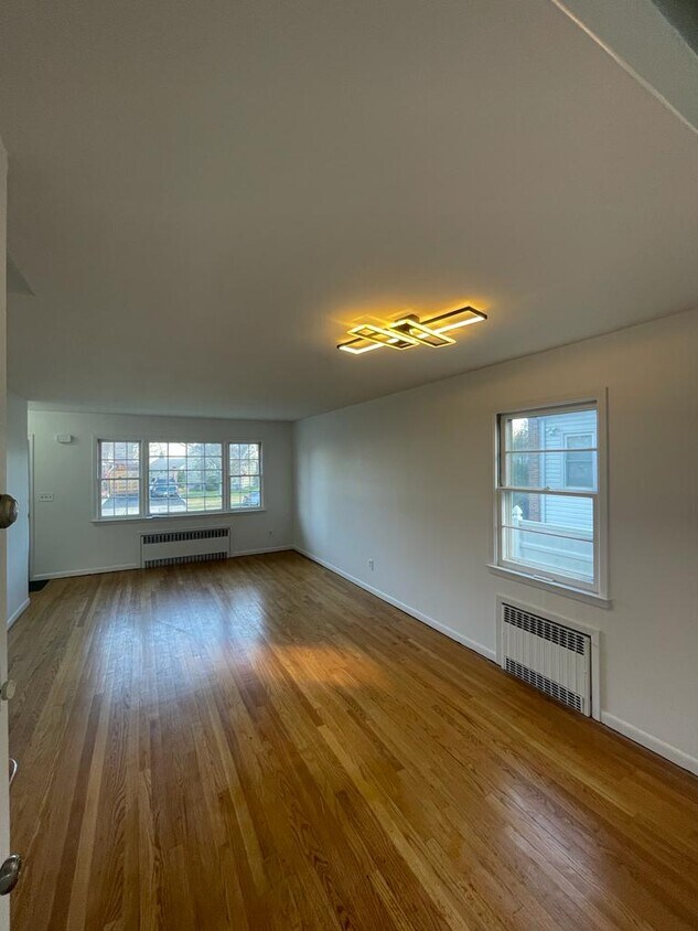 Primary Photo - 59 Furber Ave