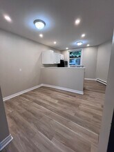 Building Photo - 5813 Cunard St