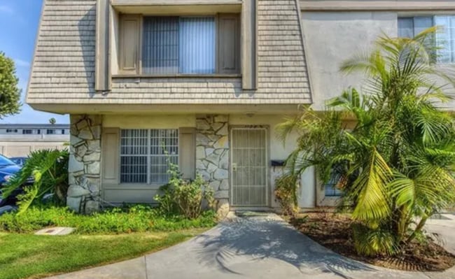 Foto del edificio - Paradise Manor Condo for lease