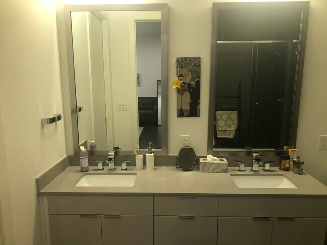 Foto del edificio - 207 W Johanna St