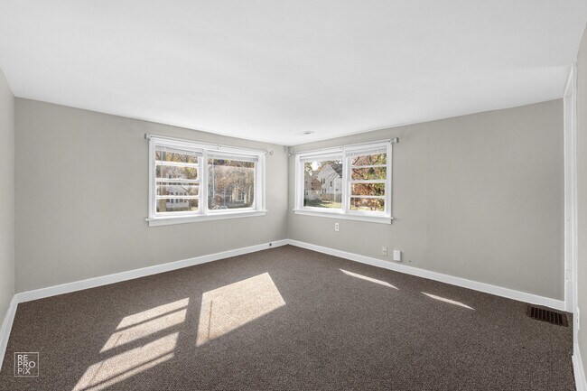 Foto del edificio - 521 E Wilson St