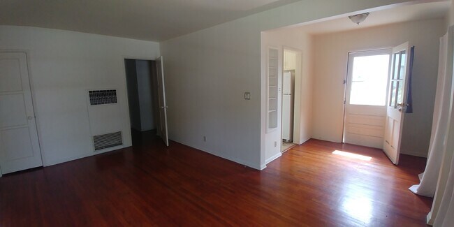 Foto del edificio - 424 E Freeland St