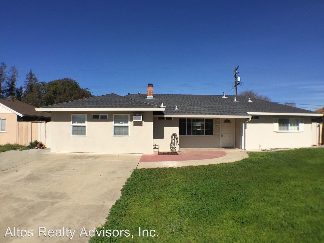 Primary Photo - 3 br, 1.5 bath House - 2173 Warburton Avenue