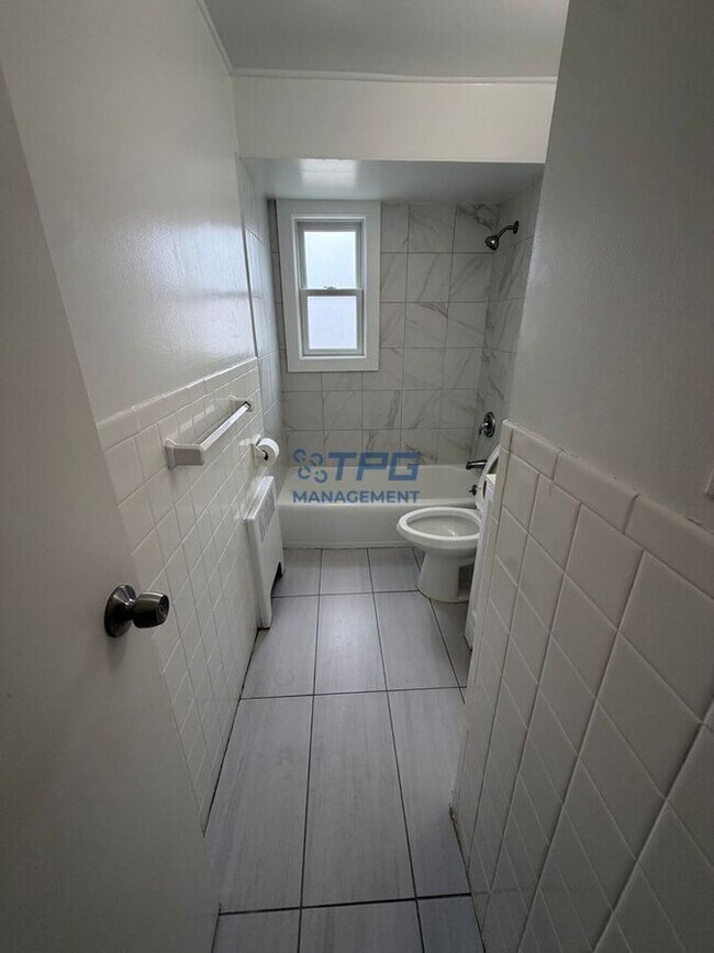 Foto del edificio - 294 Central Ave