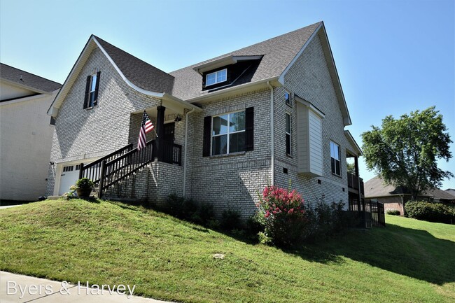 Building Photo - 4 br, 2.5 bath House - 646 Appomattox Court