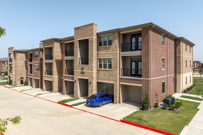 Building Photo - Lakeview at the Gates of Prosper