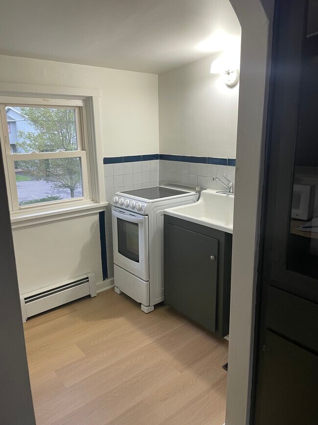 Foto del edificio - 829 Elmwood St