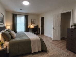 Building Photo - 208 Crestone Dr