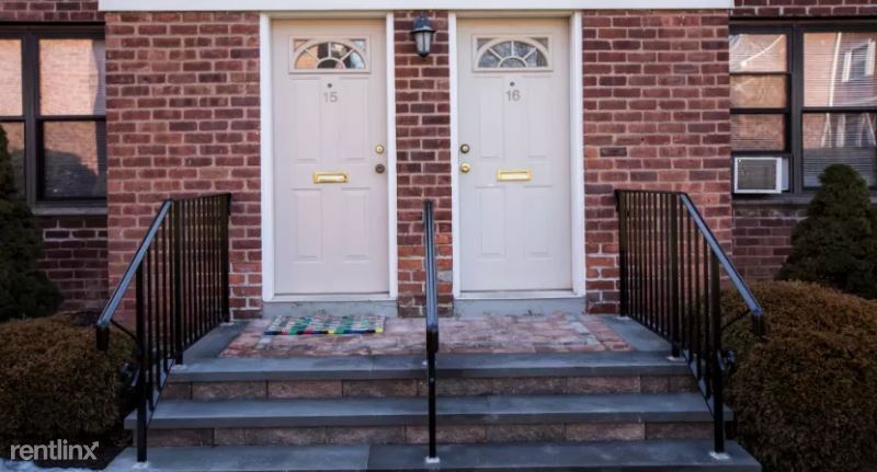 Primary Photo - 2 E Palisade Ave