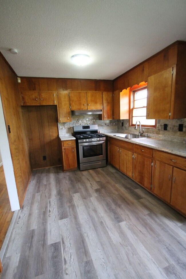 Foto del edificio - Exclusively Offered by Muse Realty Rentals...
