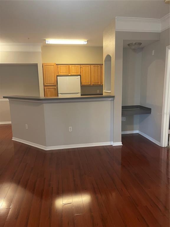 Building Photo - 3384 Corona Village Way