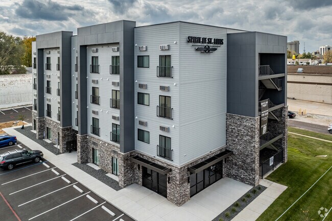 Foto del edificio - Spirit Of St Louis Apartments