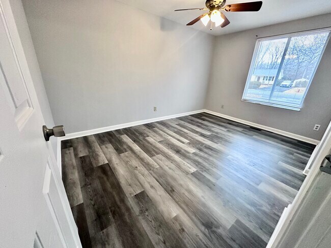 Foto del edificio - 10612 Holleybrooke Dr