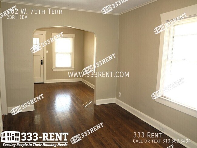 Foto del edificio - 702 W 75th Terrace