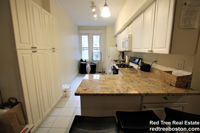 Photo - 1868 Commonwealth Ave Apartment