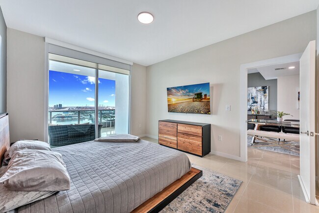 Foto del edificio - 900 Biscayne Blvd