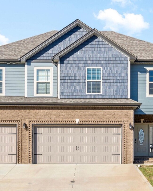 Building Photo - 517 Low Country Ct