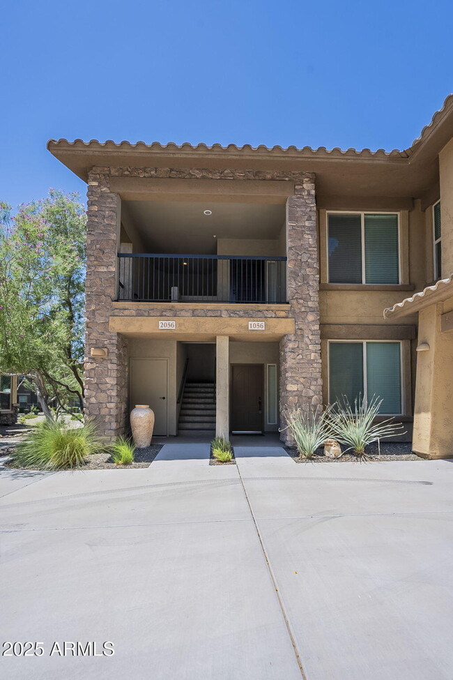 Building Photo - 2425 W BRONCO BUTTE Trl